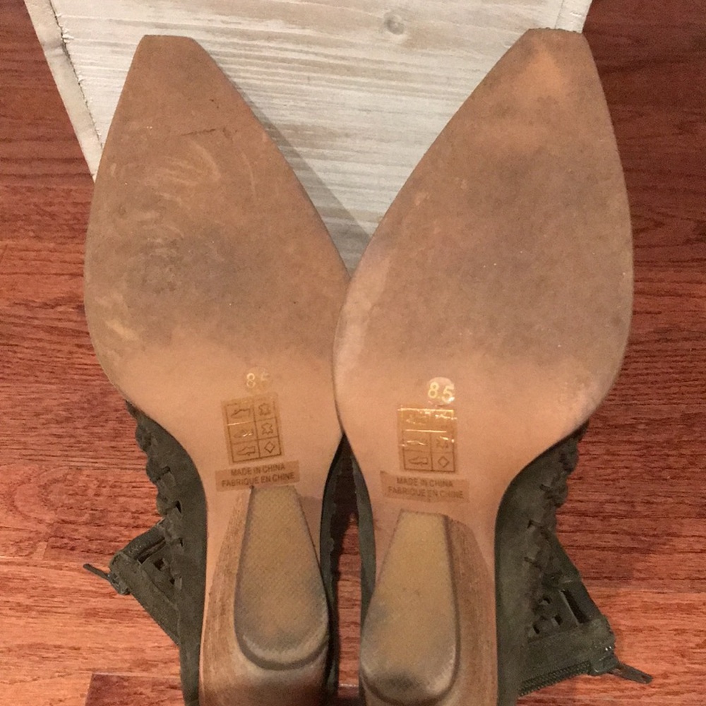 Jeffrey Campbell Oakwood Suede Bootie - Picture 13 of 15